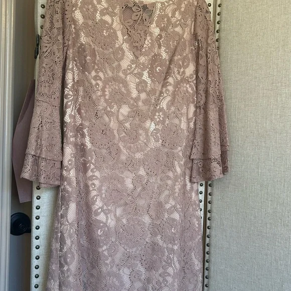 Vince Camuto Women Shift Dress Floral Lace Ruffle Bell Sleeve Taupe Pink Sz 8 Vince Camuto Women Shift Dress Floral Lace Ruffle Bell Sleeve Taupe Pink Sz 8